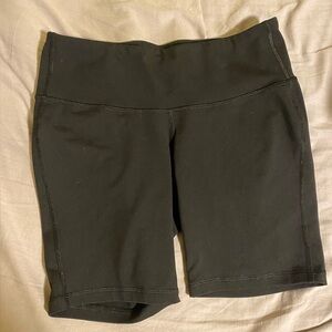 Old Navy Sport Biker Short Go Dry